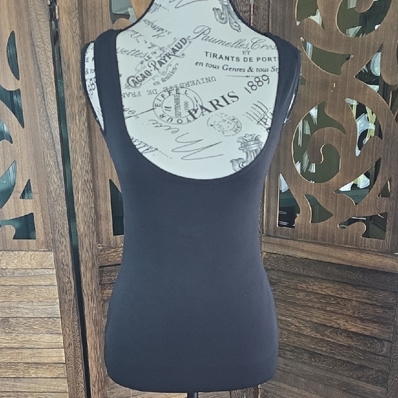 Shapermint Classic Black Tank Top - Picture 1 of 4